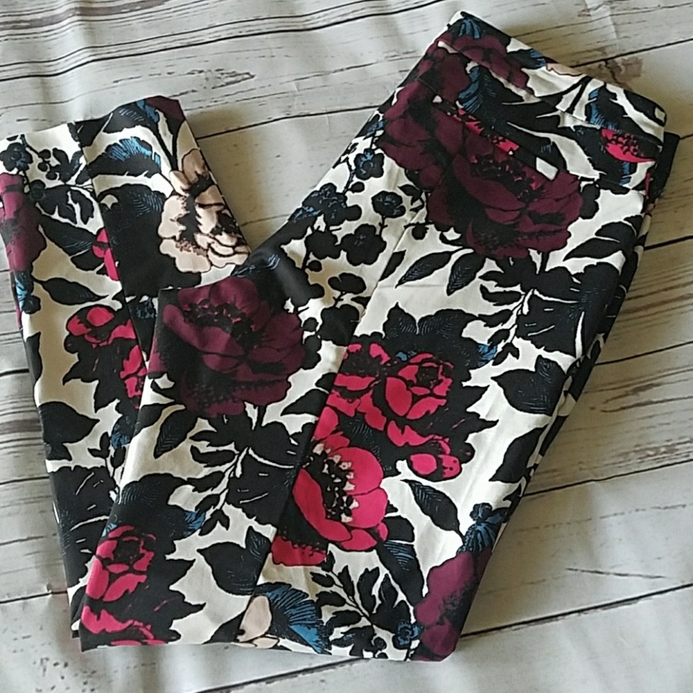 Adrianna Papell White Floral Print Pants with Black, Pink and Burgundy Accents